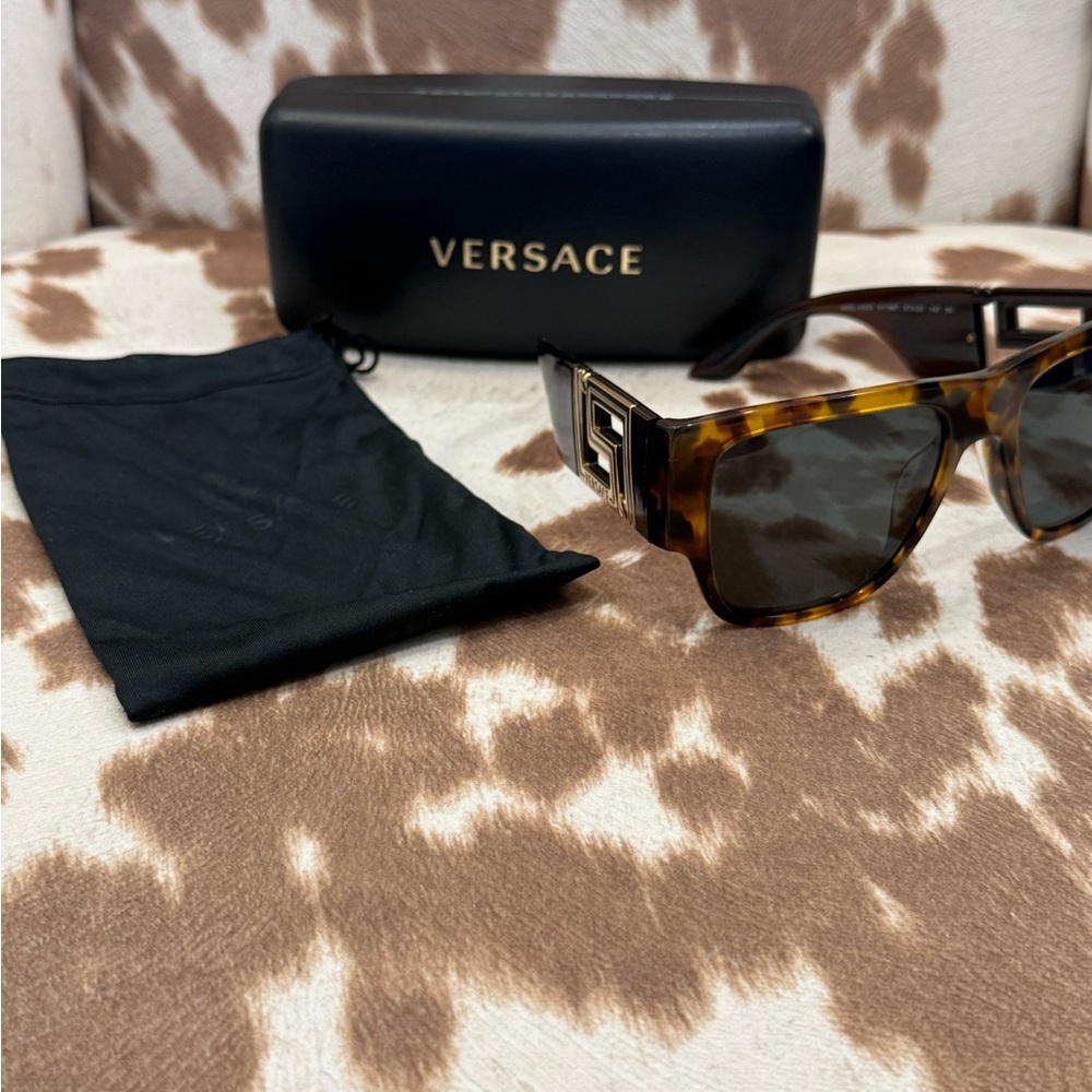 Versace Tortoise Shell Sunglasses - Picture 7 of 7
